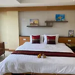 L18 Residence แอลสิบแปด เรสซิเดนซ์